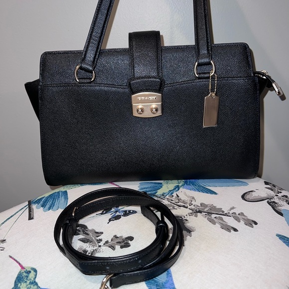 Coach Shoulder bag / Sling bag - Picture 1 of 9